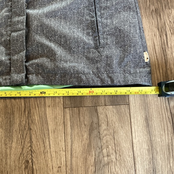 Ladies Burton Spring/Fall Rain Coat - Picture 12 of 14